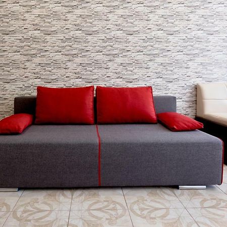 088 Apartment Near Airport Zhulyan เคียฟ ภายนอก รูปภาพ
