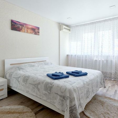 088 Apartment Near Airport Zhulyan เคียฟ ภายนอก รูปภาพ