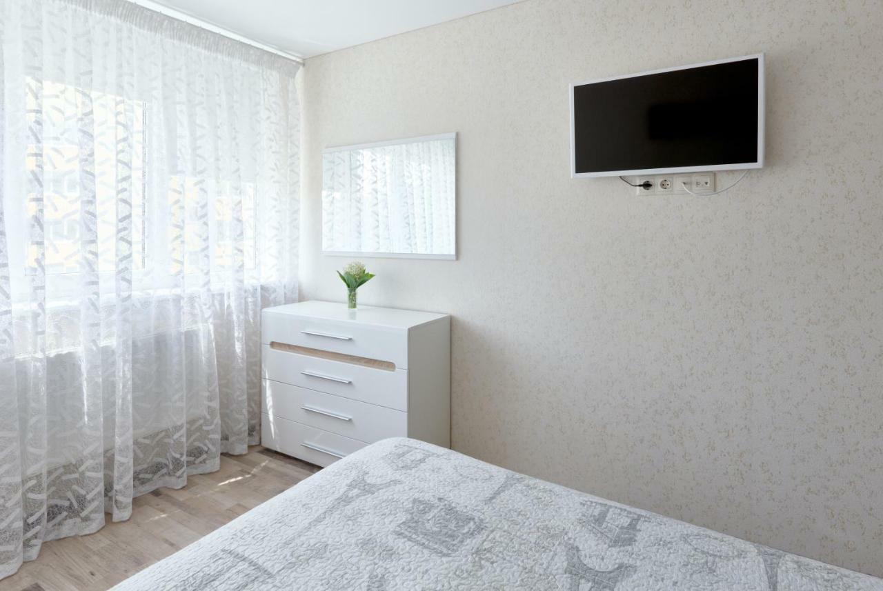 088 Apartment Near Airport Zhulyan เคียฟ ภายนอก รูปภาพ